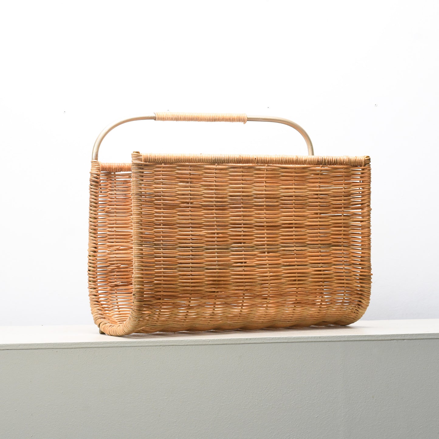 Loom Magazine Rack
