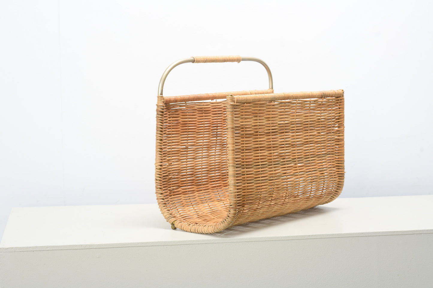 Loom Magazine Rack
