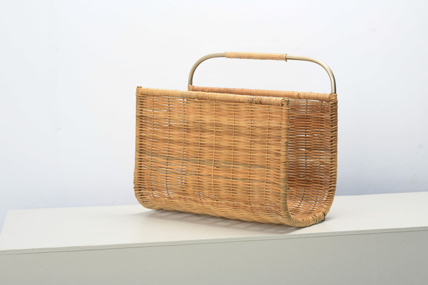 Loom Magazine Rack