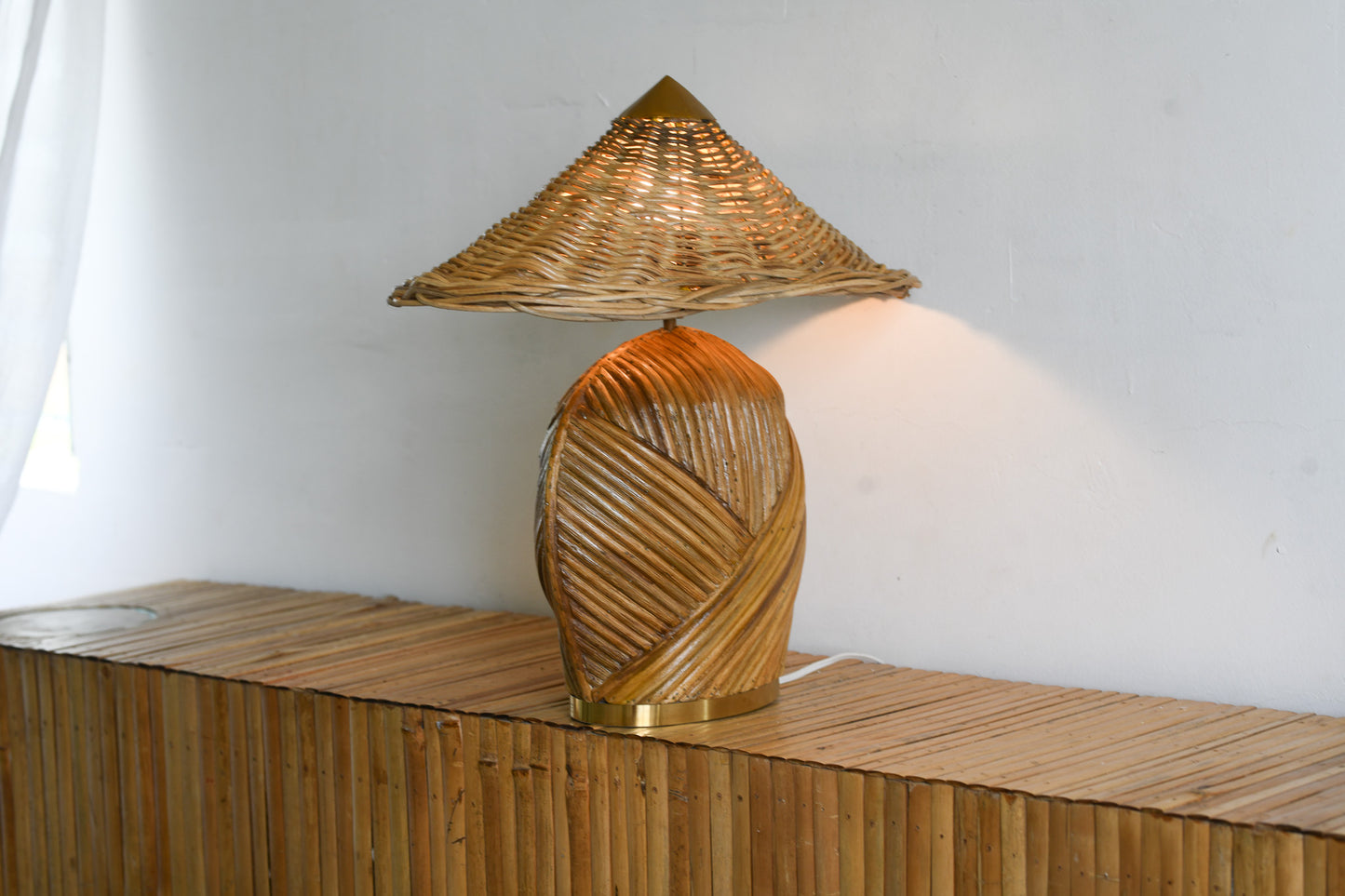 Deka Table Lamp