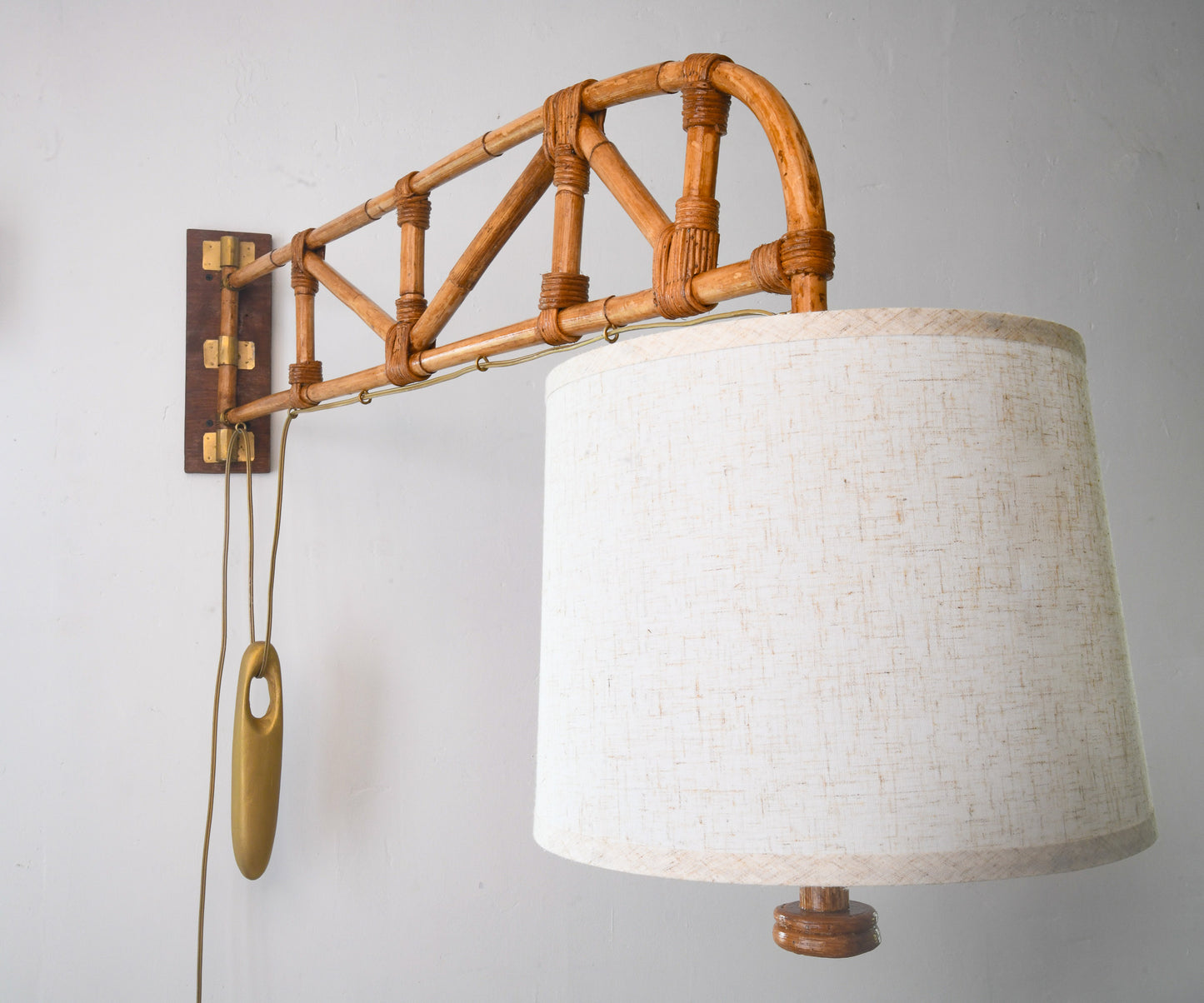 Swing Arm Wall Mounted Lamp