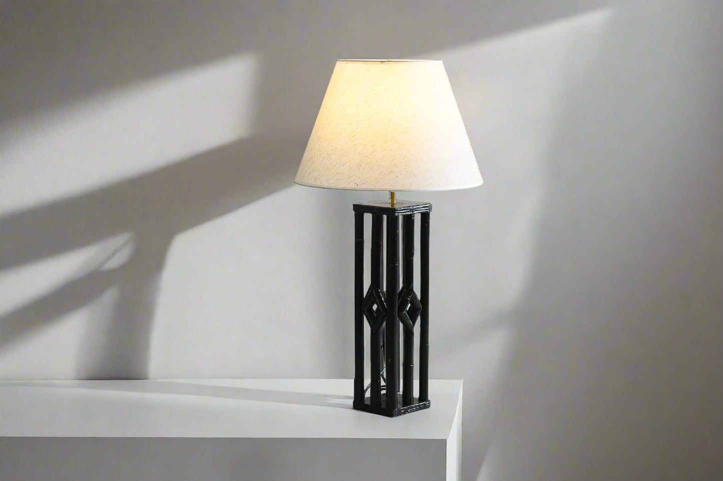 Black Terra Table Lamp