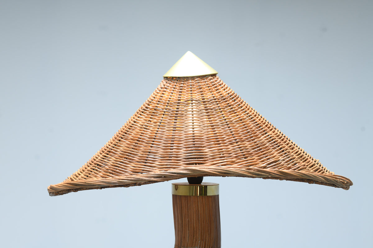 Original shade detail: “Shroom shade detail showing the rattan weave, white top cap and neck connection.”