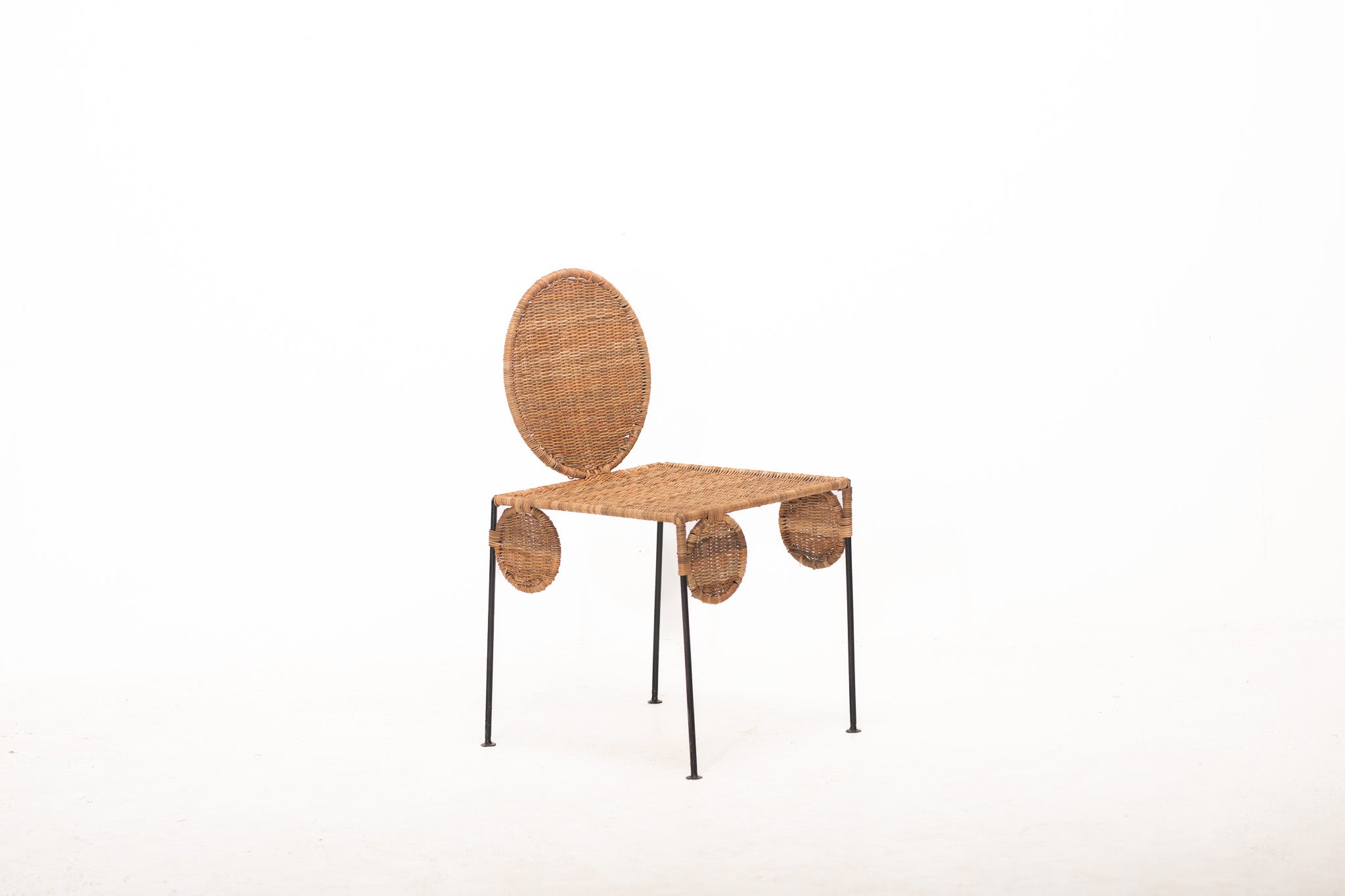 Shaped Oddity 'Circle' Chair