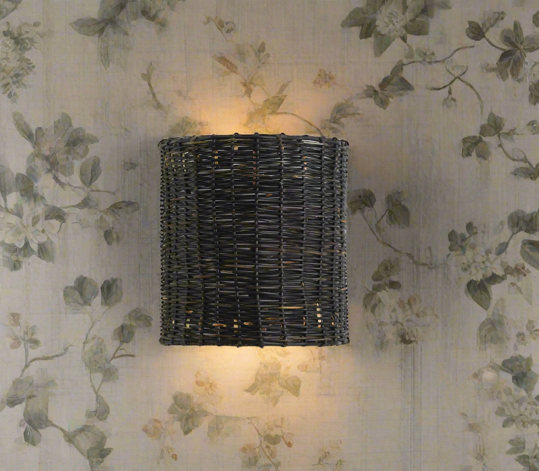 Lumina Wall Lamp