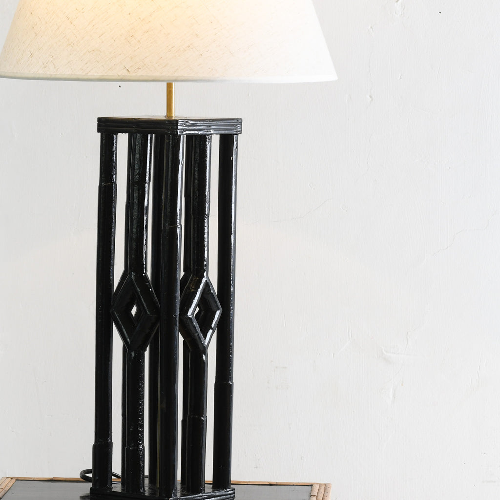 Black Terra Table Lamp