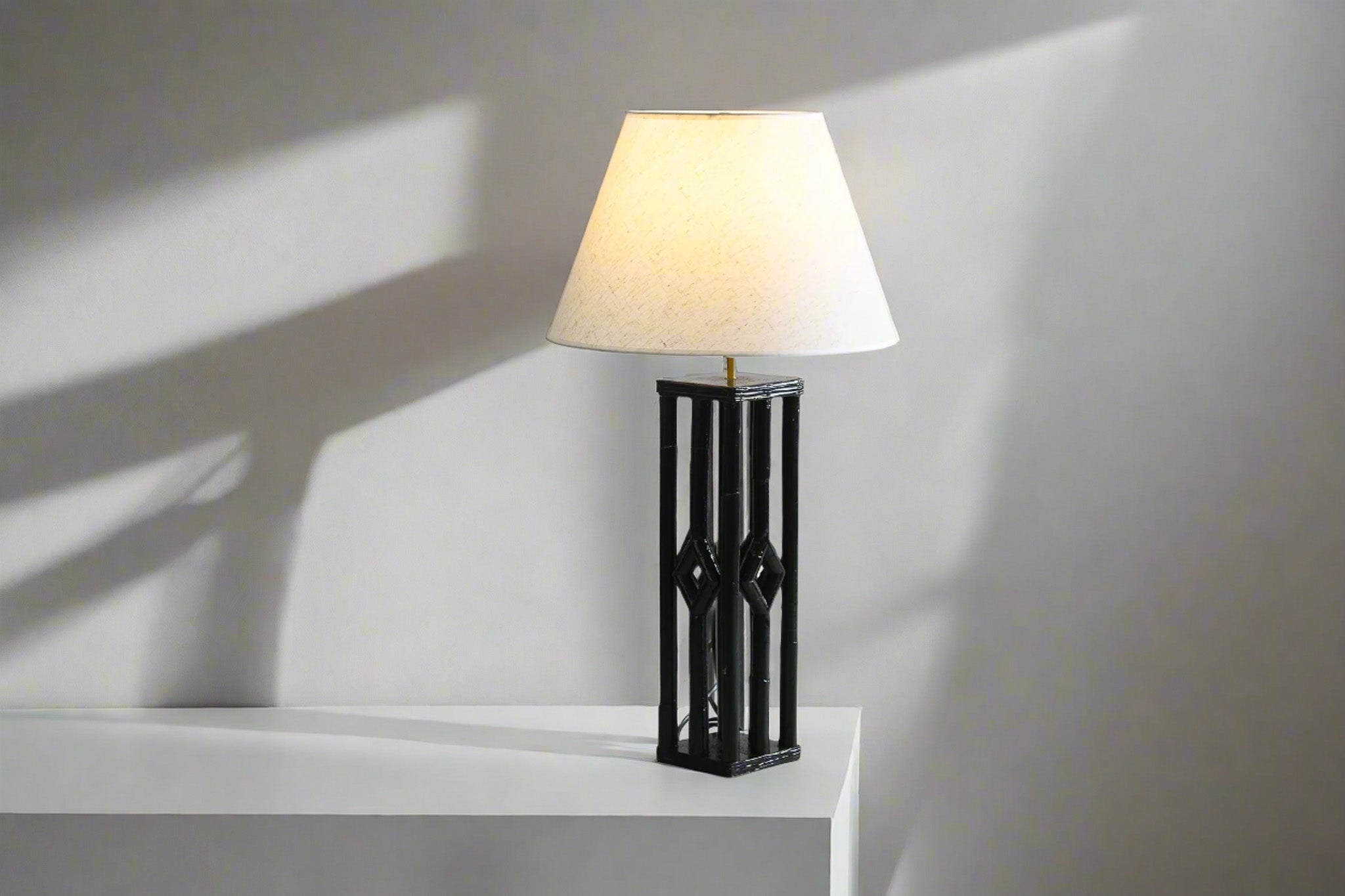 Black Terra Table Lamp
