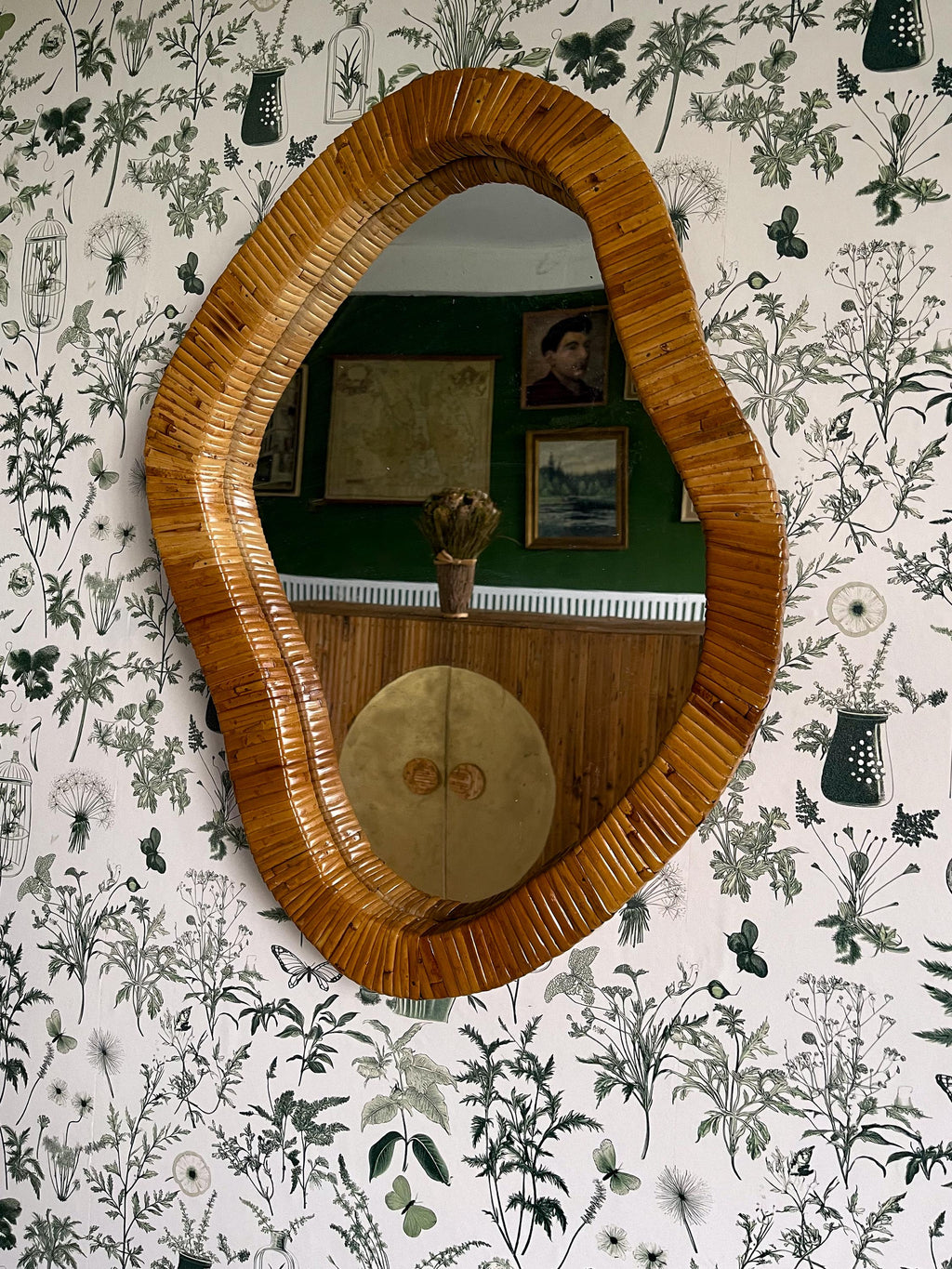 Alave Asymmetrical Mirror