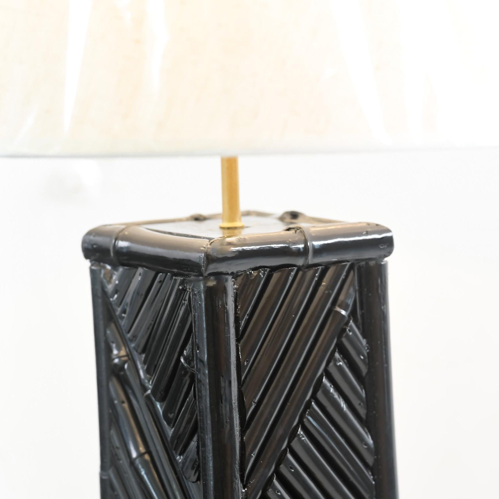 Organic Bamboo Table Lamp Lacquer Finish “Parc Lamp”