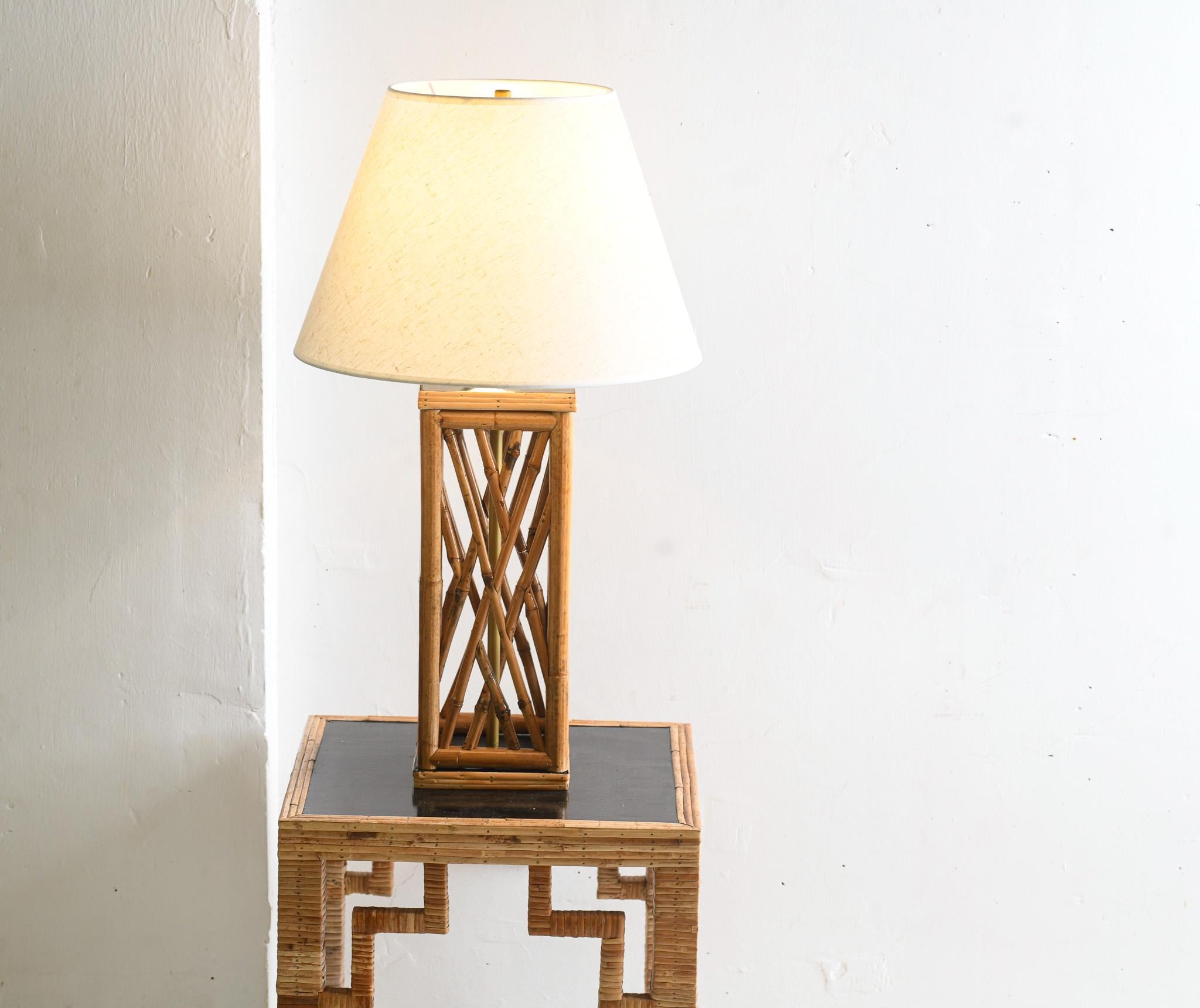 Chippendale Style lattice Rattan Bamboo Table Lamp